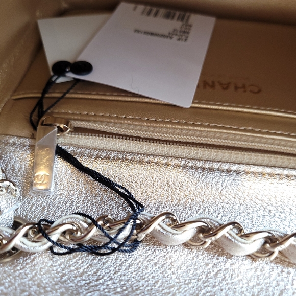*Sold* BNWT Rare Chanel Classic Mini Square Crossbody Iridescent Metallic Gold - Picture 2 of 6